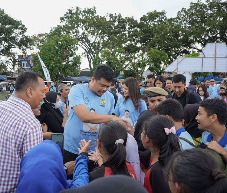 Buat Kuis Saat Buka &ldquo;Medan Bermain&rdquo;, Bobby Nasution Beri Hadiah Sepeda Listrik