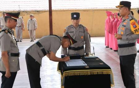 Pimpin Sertijab Sejumlah Kasat, Ini Pesan Kapolres Labuhanbatu
