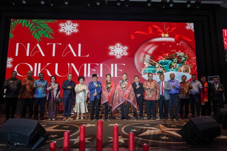 Hadiri Perayaan Natal Oikumene dan RSUP Adam Malik, Pj Gubernur Sumut Harap Momen Ini Tingkatkan Nilai Kemanusiaan Masyarakat
