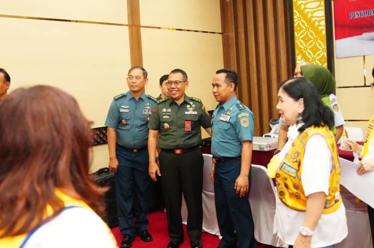 Implementasikan TNI PRIMA, Puskes TNI Kolaborasi dengan Lion Club Gelar Bakti Kesehatan