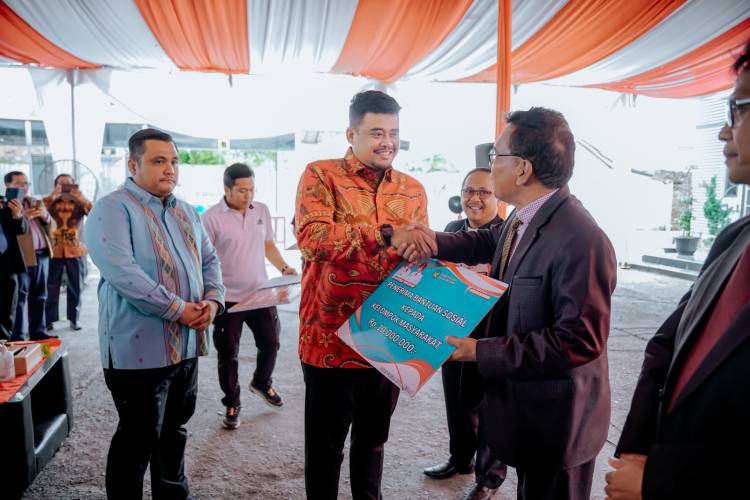 Bobby Nasution Jadikan Safari Natal Wadah Dekatkan Pemko Medan dengan Masyarakat