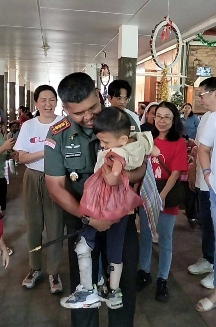 Refleksi Nyata Atas Karunia Tuhan, Danrem 022/PT Bersama Ketua Persit KCK Koorcabrem PD I/BB Peduli Kasih Anak Disabilitas