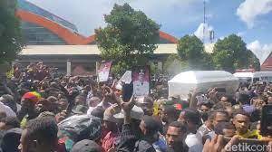 Peti Mati Digotong Massa Hingga Kericuhan Terjadi, Apa Penyebabnya....?
