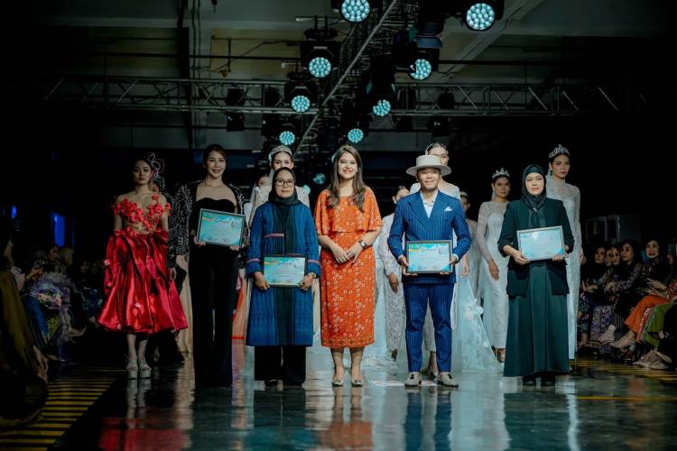 Hari Kedua MFF Tampilkan Wedding Fashion dan Ready to Wear