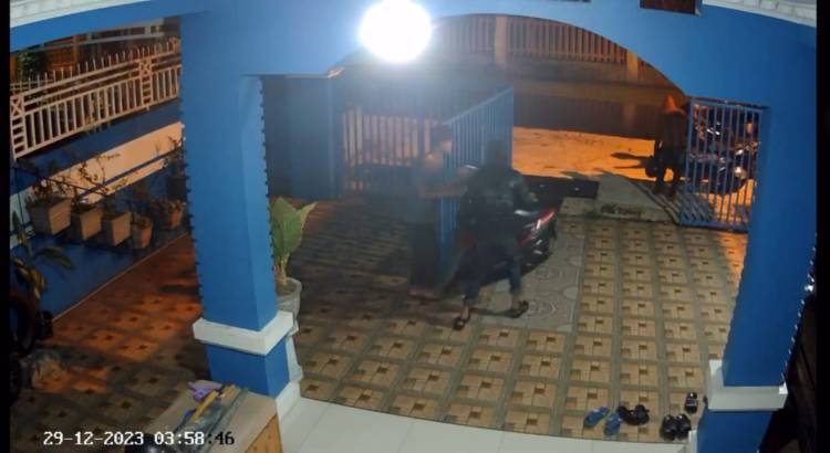 Maling Gasak 2 Motor Dalam 3 Menit di Medan Tuntungan