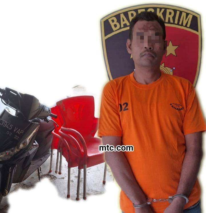Nyolong Kursi Plastik, Rahmad Dimassakan Warga