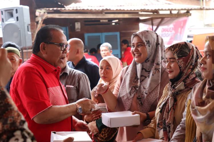 Bertemu Emak Emak di Medan Johor,Baskami Ajak Ramaikan TPS