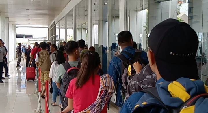 3.741 Penumpang Padati Pelabuhan Bandar Deli Belawan di Puncak Arus Mudik Tahun Baru 2024