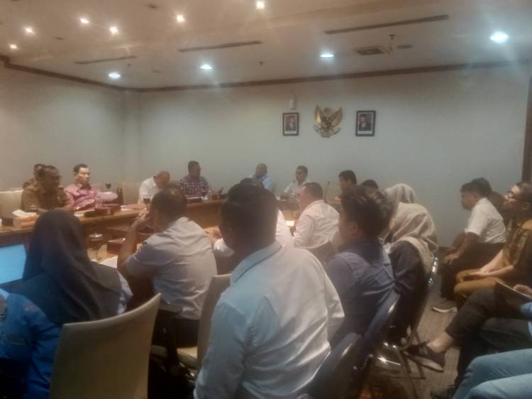 Rapat Dengar Pendapat Komisi D DPRD Sumut Tentang Pembuangan Limbah Olahan Kelapa Sawit
