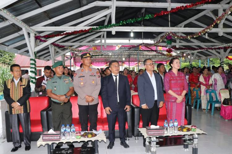 Poltak Sitorus Hadiri Perayaan Natal Oikumene Kecamatan Siantar Narumonda