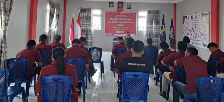 Ka KPR Humbahas Gelar Rapat Internal Bagi Petugas Untuk Tingkatkan Pengamanan Jelang Nataru