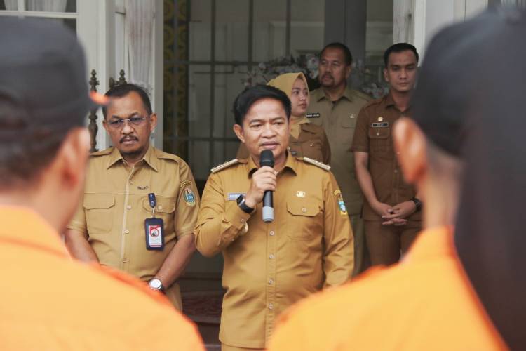 Bantu Masyarakat Terdampak Bencana, Pj Gubernur Sumut Distribusikan Bantuan Logistik Bencana ke Kabupaten/Kota