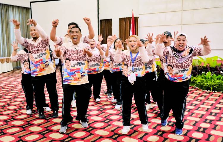 Keseruan Outbond Bangun Semangat Kolaborasi Diantara Camat dan Lurah Se-Kota Medan