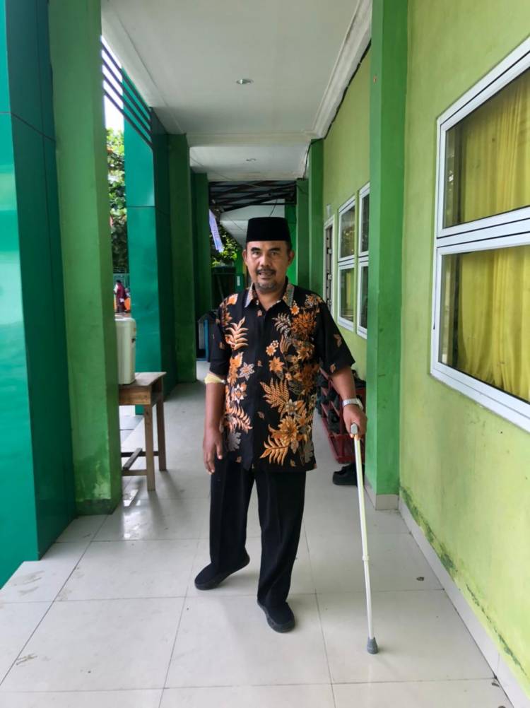 Kisah Inspiratif  Guru MAN 1 Langkat, Semangat Mengajar Tak Padam Walau Terkena Stroke