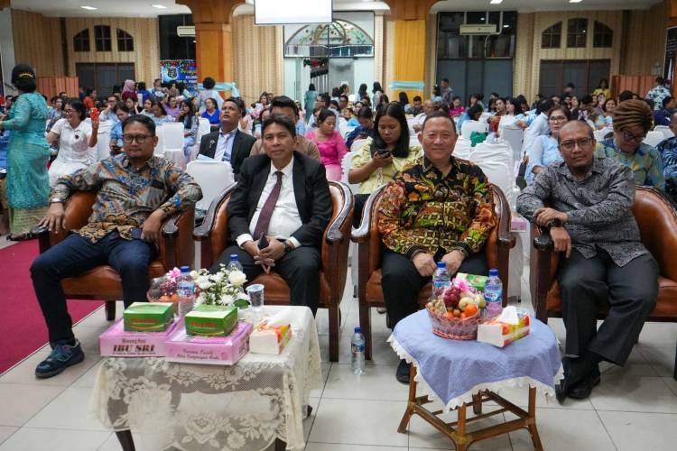Perayaan Natal Keluarga Besar RSUD Pirngadi Momentum Tingkatkan Pelayanan Kesehatan