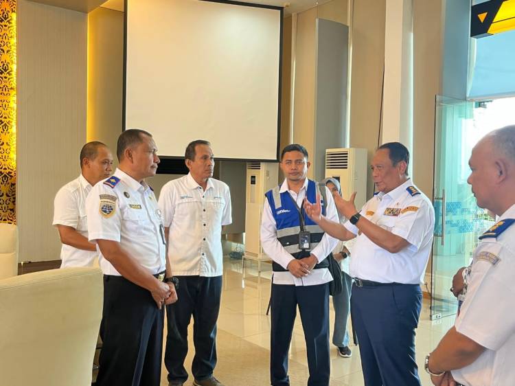 Wamenhub Kunjungi Terminal Bandar Deli Belawan