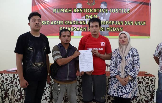 Kejari Medan 'Pulihkan Persahabatan' Antara Tersangka dengan Korbannya, Tersangka Berjanji Tidak Akan Mengulangi Perbuatannya