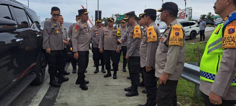 Polres Simalungun Terima Kunker Tim Pengawas Operasi Lilin Toba 2024 Tinjau Pos Pelayanan Tol Sinaksak