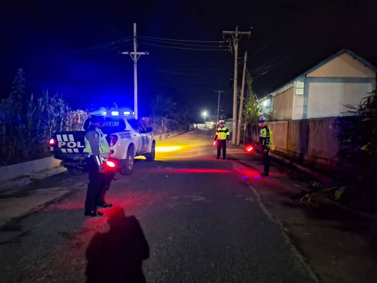 Sat Lantas Polres Simalungun Laksanakan Blue Light Patrol Tingkatkan Keamanan di Malam Hari