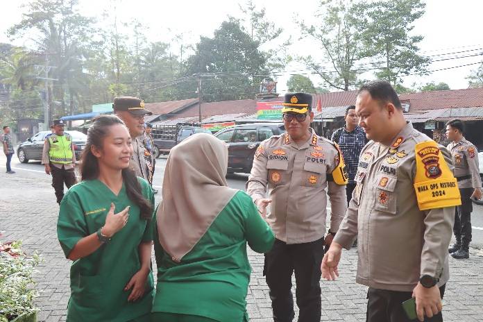 Kapolrestabes Kombes Gidion Arif Cek Kesiapan Jalur Puncak Medan-Berastagi Jelang Tahun Baru