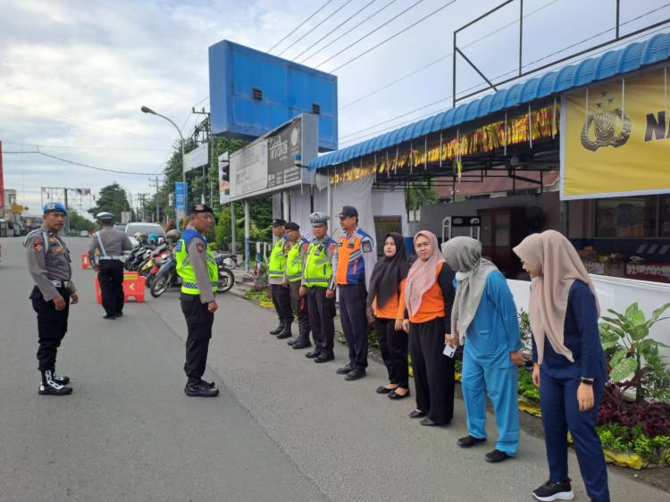 &ldquo;Pentingnya Memberikan Pelayanan Maksimal Kepada Masyarakat&rdquo;