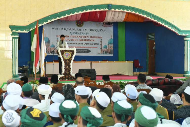Fatoni Harapkan Para Santri Terus Menimba Ilmu Setingi-tingginya