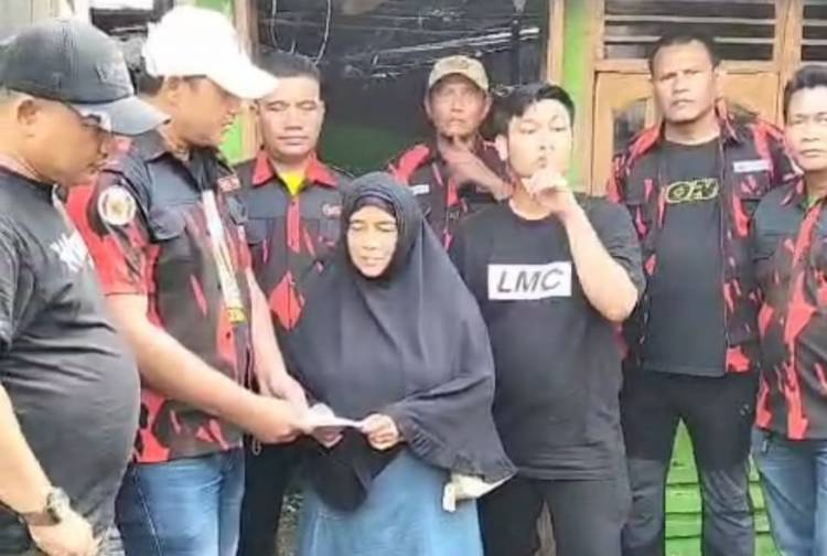 PAC PP Medan Tembung Bantu Korban Kebakaran