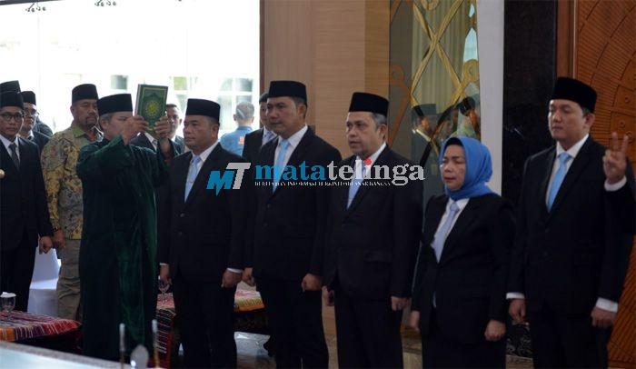 Gubsu Bobby Nasution Lantik Enam Pejabat Eselon II, Kembali Tekankan Soal Loyalitas