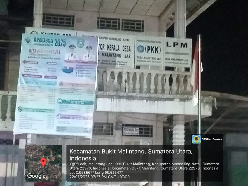 Bendera Merah Putih Berkibar Hingga Malam di Desa Malintang Jae, Aturan Negara Diabaikan?