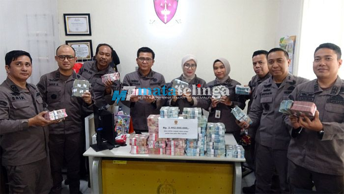 Aspidsus Kejati Sumut Terima Uang Penitipan Kerugian Keuangan Negara dari Terdakwa Mantan Kadis PMD Kota Padangsidimpuan