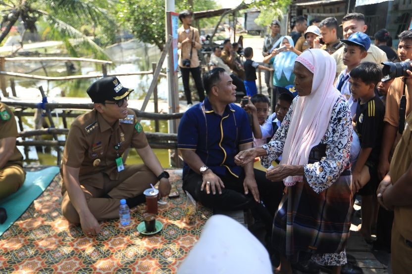 Rico Waas Langsung Sikapi Keluhan Warga Soal Air dan Infrastruktur