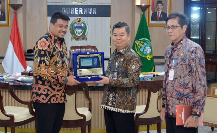 Pemprov Sumut dan Ditjen Dukcapil Pastikan Pelayanan Pendataan Penduduk Berjalan dengan Baik