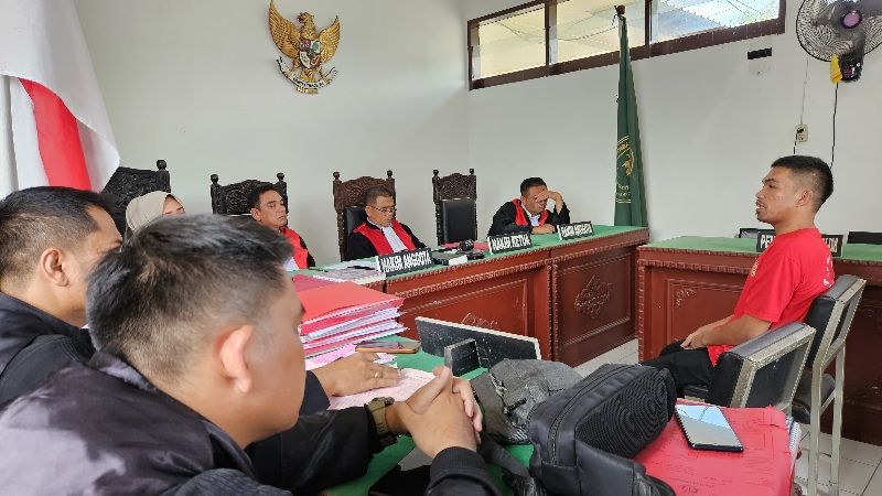 Sidang Josniko Tarigan Pria Sempat Buron Setahun, Akui Pukul Korbannya Pakai Batu