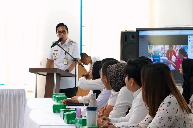 Rico Waas: Keterampilan Mengemas Konten Medsos Dekatkan Pemerintah dengan Masyarakat