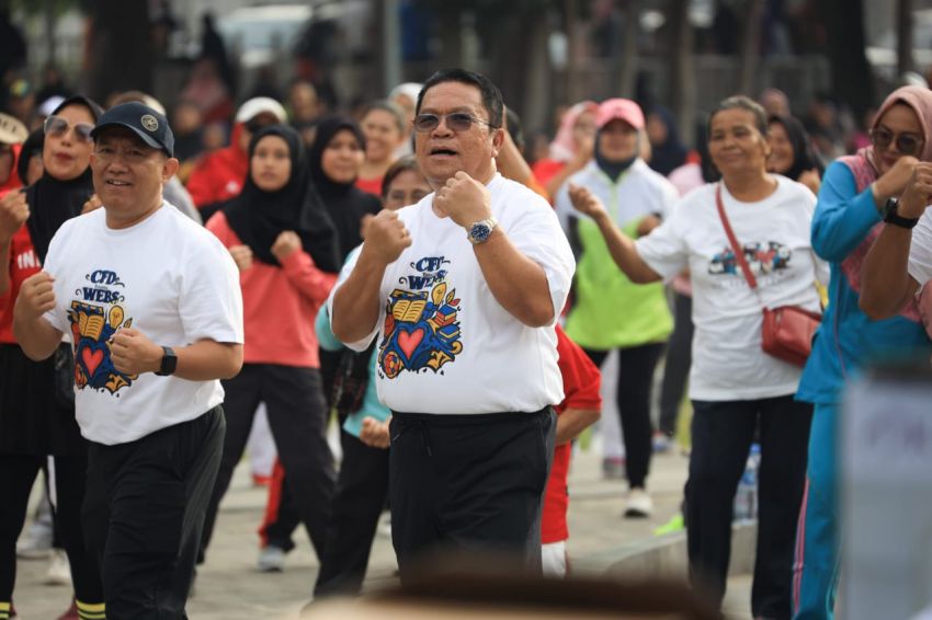 Car Free Day Di Pematangsiantar, Wesly Olahraga Jalan Santai Bersama Warga