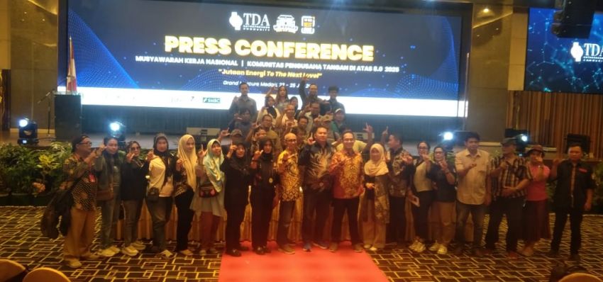 Komunitas Pengusaha Tangan Di Atas Melaksanakan Musyawarah Kerja Nasional