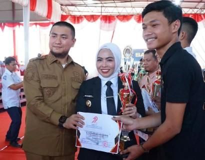 Apresiasi Suksesnya Penyelenggaraan Lomba Menembak, Kapolres Berikan Piagam Penghargaan Kepada Pengcab Perbakin Dan Ketua Panitia Pelaksana