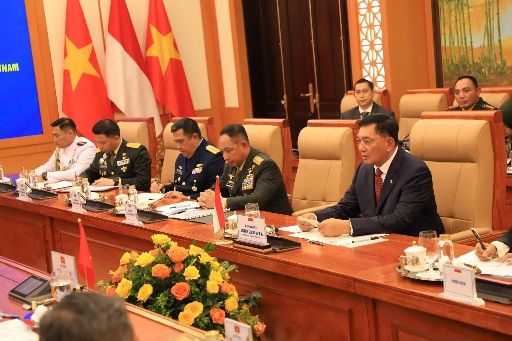 Panglima TNI dan Menhan RI Perkuat Kerja Sama Pertahanan Dengan Vietnam