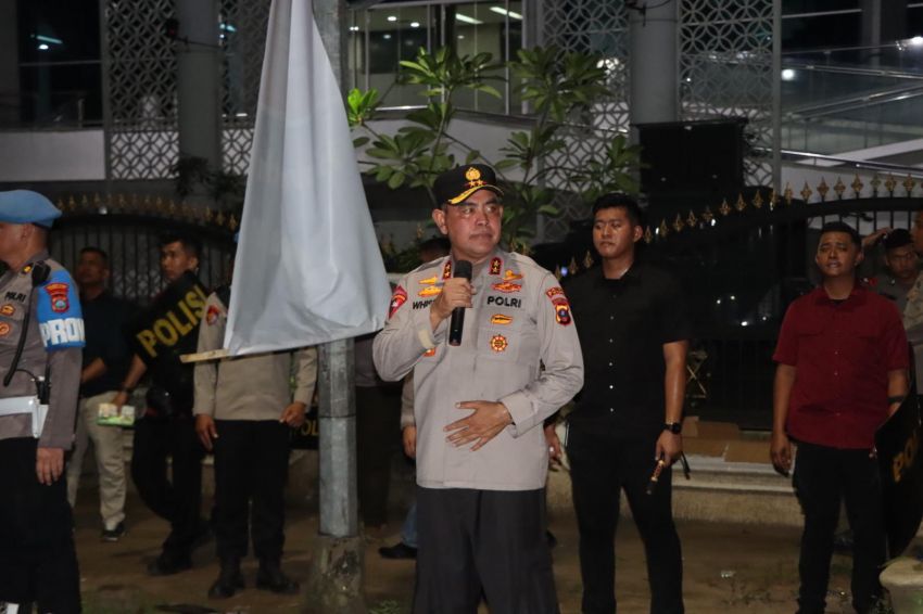 Kapolda Sumut Apresiasi Mahasiswa dan Ojol Gelar Unjuk Rasa Dengan Damai di DPRD Sumut