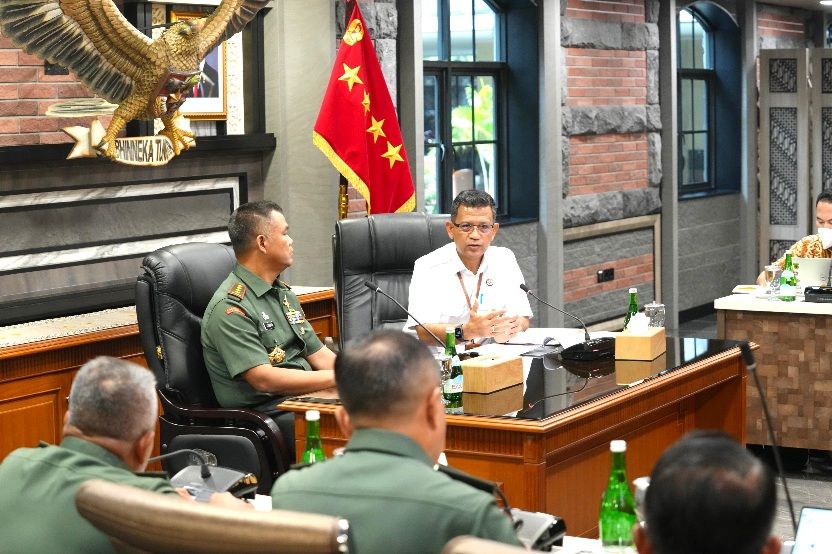 Wakil Panglima TNI Terima Audiensi Wakil Kepala BRIN Bahas Penguatan Kerja Sama Riset dan Inovasi Pertahanan