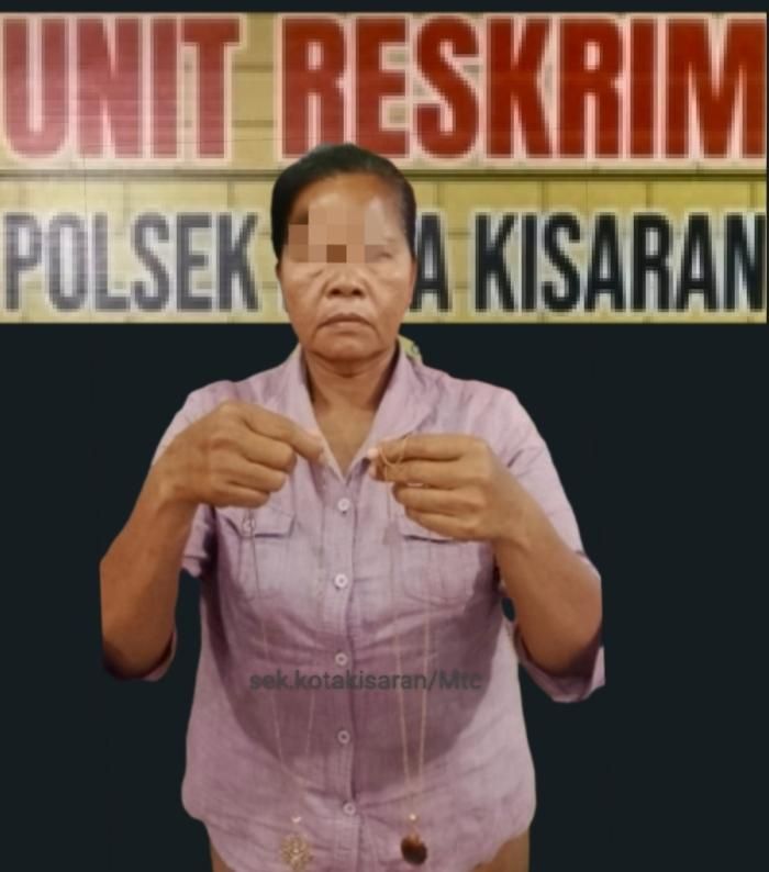 Wanita Paruh Baya Nyolong Perhiasan, Ngakunya Banyak Hutang