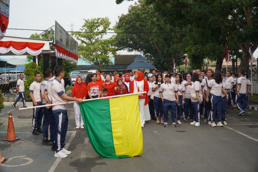 Semangat Kemerdekaan, Rutan Kelas I Medan Gelar Jalan Santai dan Pemberian Bansos