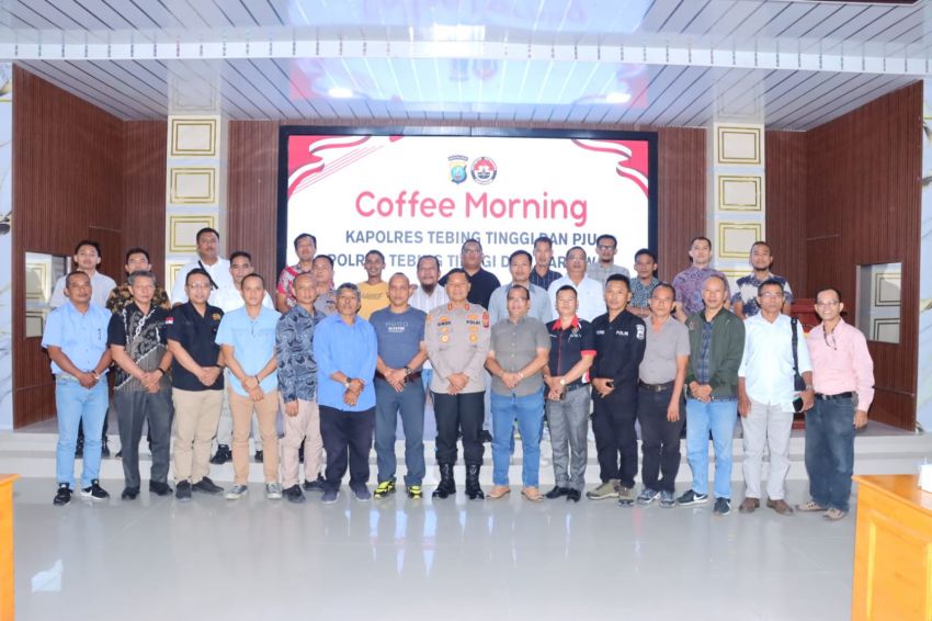 Kapolres T.Tinggi  Bersama PJU Ngopi Bareng Wartawan