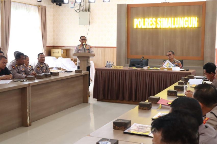 Kapolres Simalungun Tunjukkan Kepemimpinan Visioner, Pimpin GO ANEV Strategis Evaluasi Kamtibmas 7 Bulan untuk Wujudkan Simalungun Kondusif