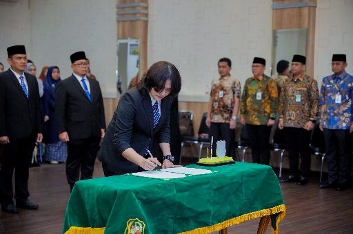 Lantik 9 Pejabat Pimpinan Tinggi Pratama, Rico Waas: Saya Tak Minta Sepeserpun, Layani Masyarakat, Majukan Medan