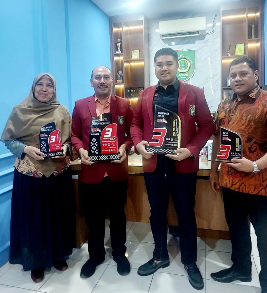 Dekan Fakultas Hukum UISU Apresiasi Prestasi Musa Arjianshah: Mahasiswa UISU Raih Juara 4 Rally APRC 2025 di Danau Toba