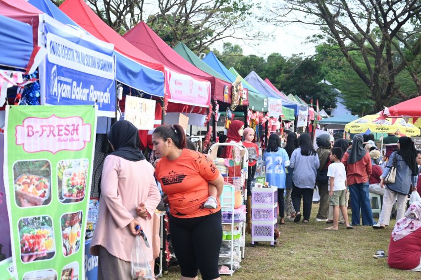 Masyarakat Serbu Gebyar UMKM, Kolaborasi Lanud Sultan Hasanuddin Dan Kabupaten Maros