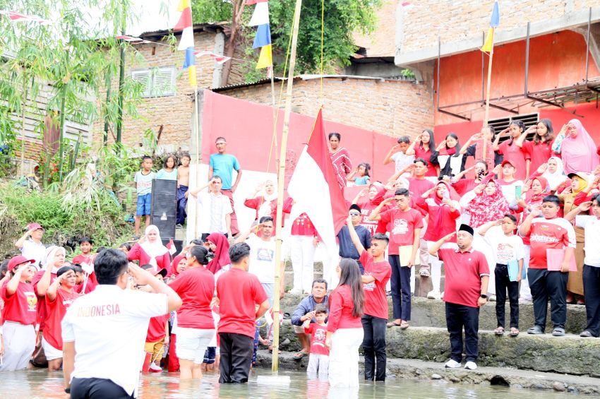Semarak Kemerdekaan, Syaiful Ramadhan Gelar Upacara di Sungai Deli