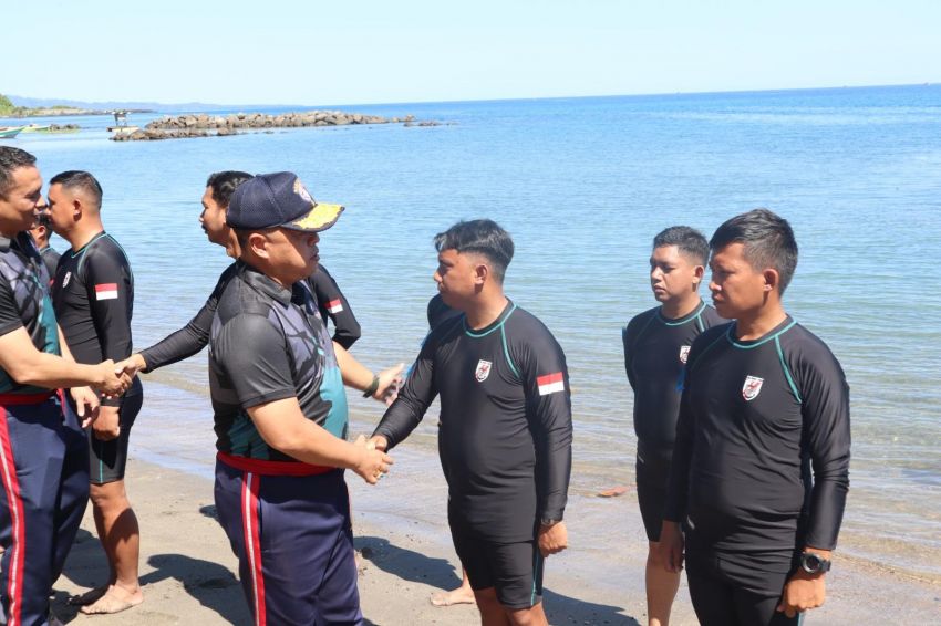 Bakamla RI Zona Tengah Buka Latihan Selam Lanjutan di Pantai Bulo