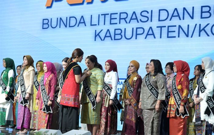 Gubernur Bobby Nasution Kukuhkan Bunda Literasi dan Bunda PAUD Sumut
